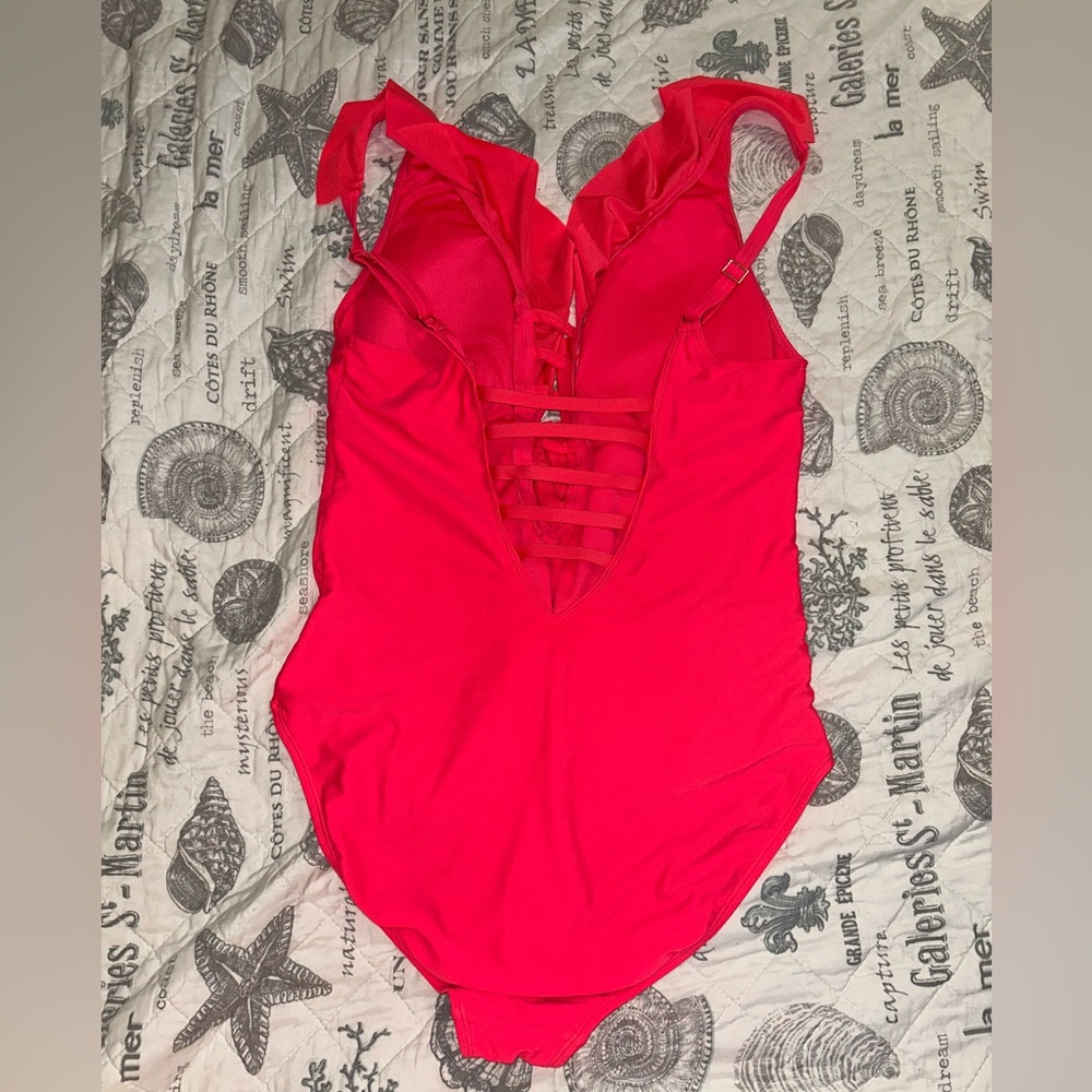 Lilly Pulitzer One-Piece Coral Swimsuit with Ruffle Detail. Size 14, great cond - Picture 2 of 4